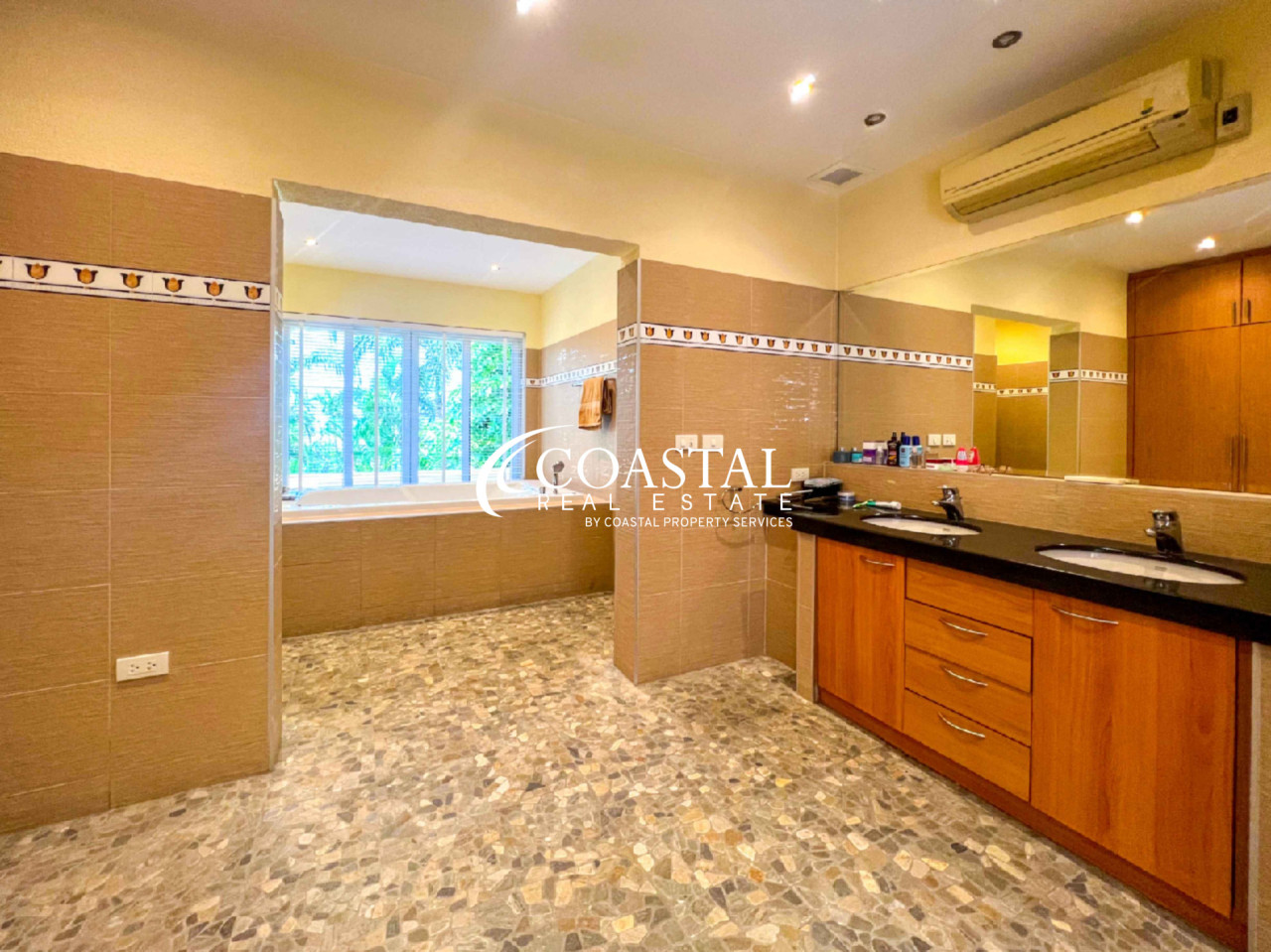 House For Sale And Rent East Pattaya