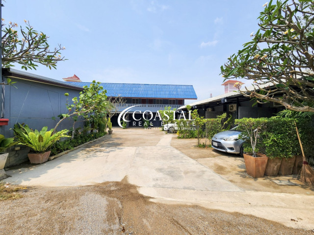 Commercial For Sale Huay Yai