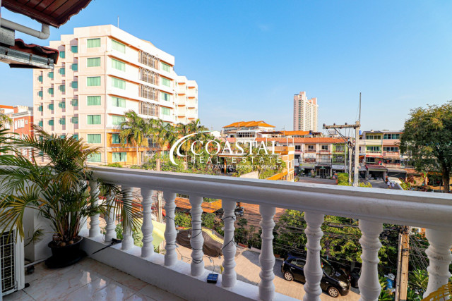 ทาวน์เฮ้าส์สำหรับขายที่พระตำหนัก