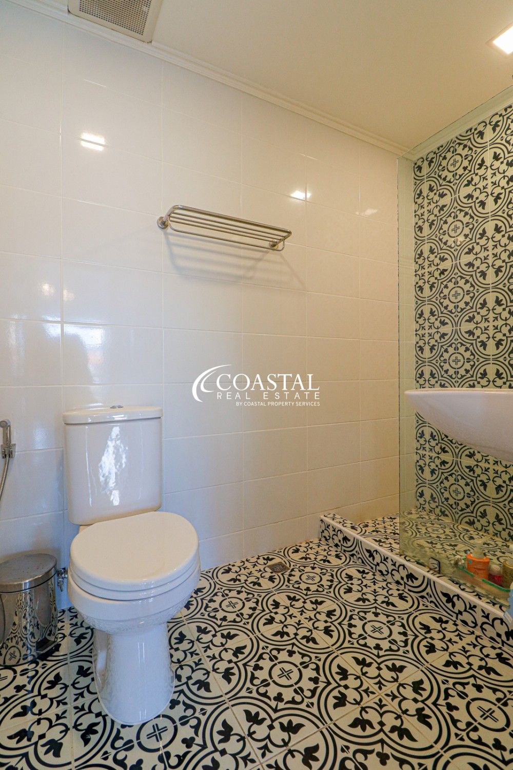 ทาวน์เฮ้าส์สำหรับขายที่พระตำหนัก