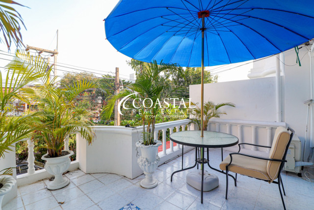 ทาวน์เฮ้าส์สำหรับขายที่พระตำหนัก