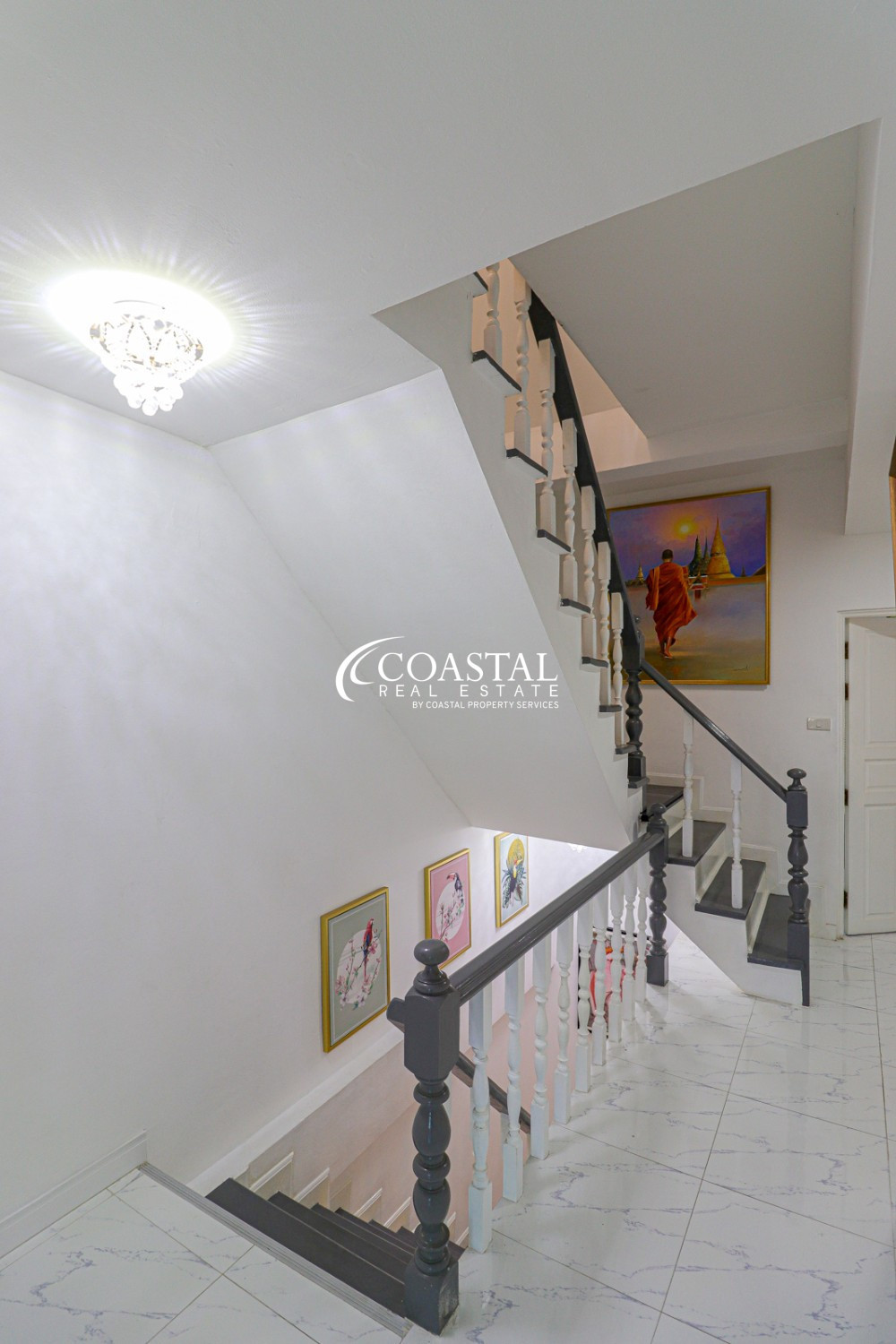 ทาวน์เฮ้าส์สำหรับขายที่พระตำหนัก