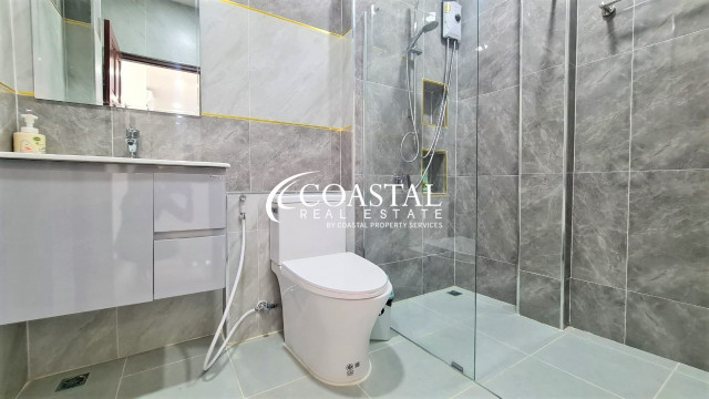 House For Sale Mabprachan/Pong