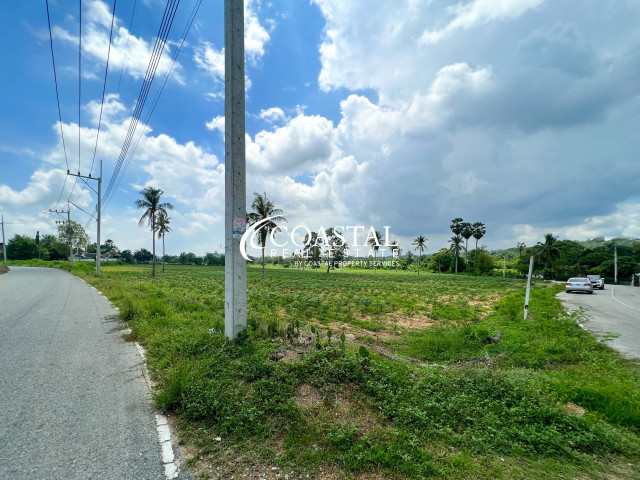 Land For Sale Mabprachan/Pong