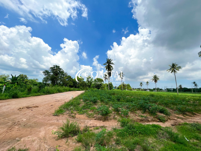 Land For Sale Mabprachan/Pong