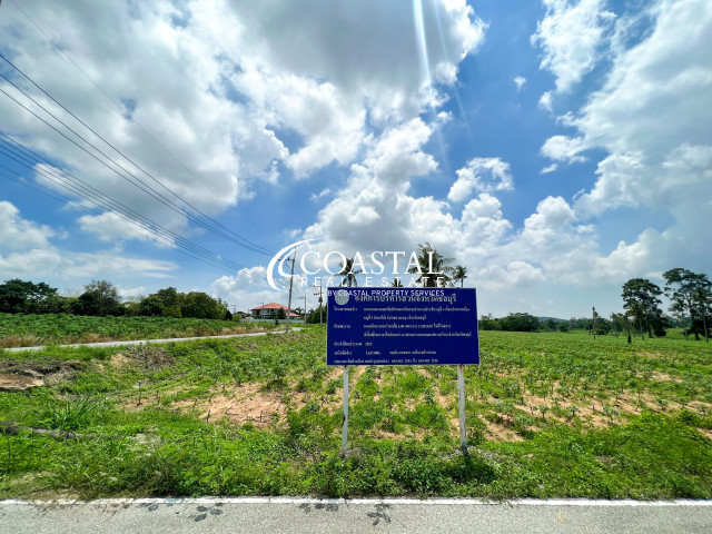Land For Sale Mabprachan/Pong