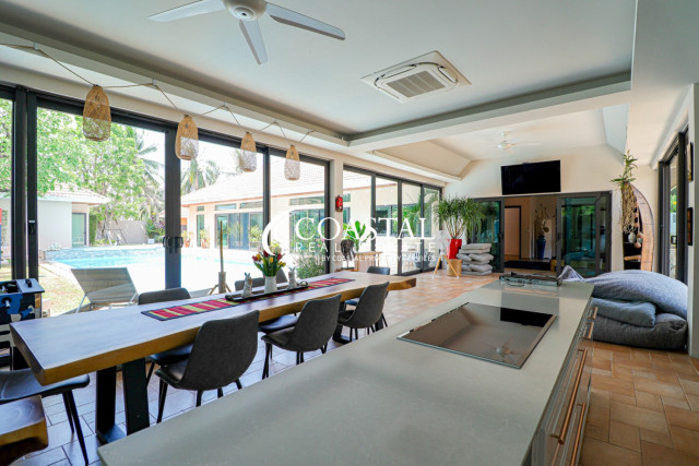 House For Sale Mabprachan/Pong