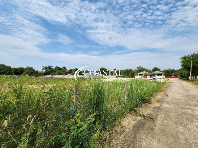 Land For Sale Bang Saray