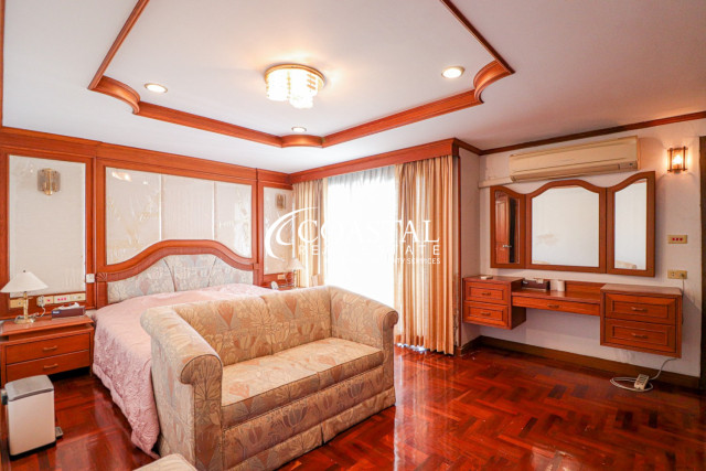 Condo For Sale Pratumnak