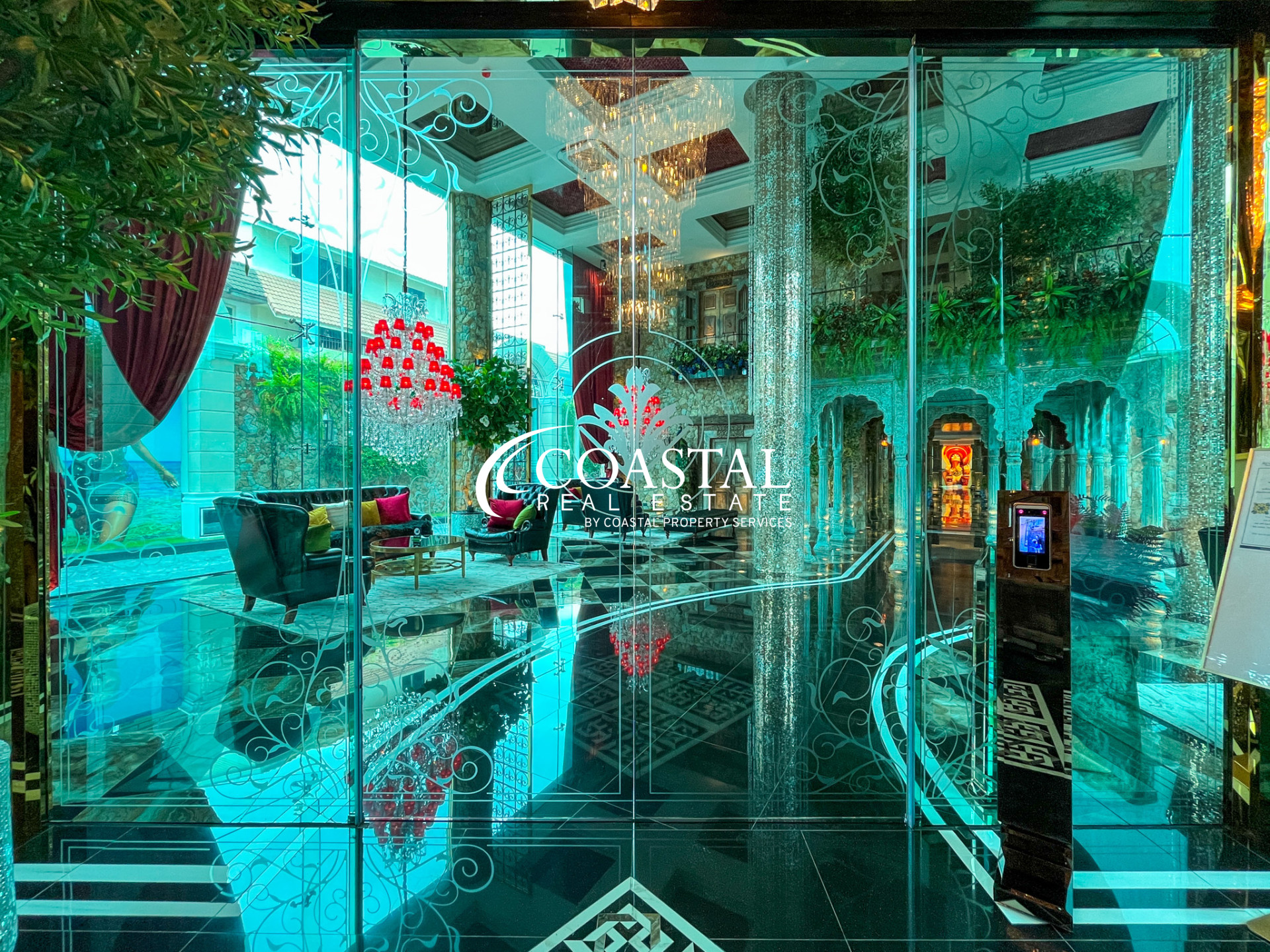 Condo for sale at The Riviera Ocean Drive in Jomtien. C014413