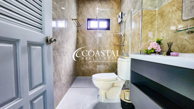 House For Sale Mabprachan/Pong