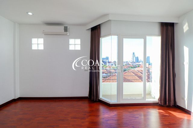 Townhouse For Sale South Pattaya