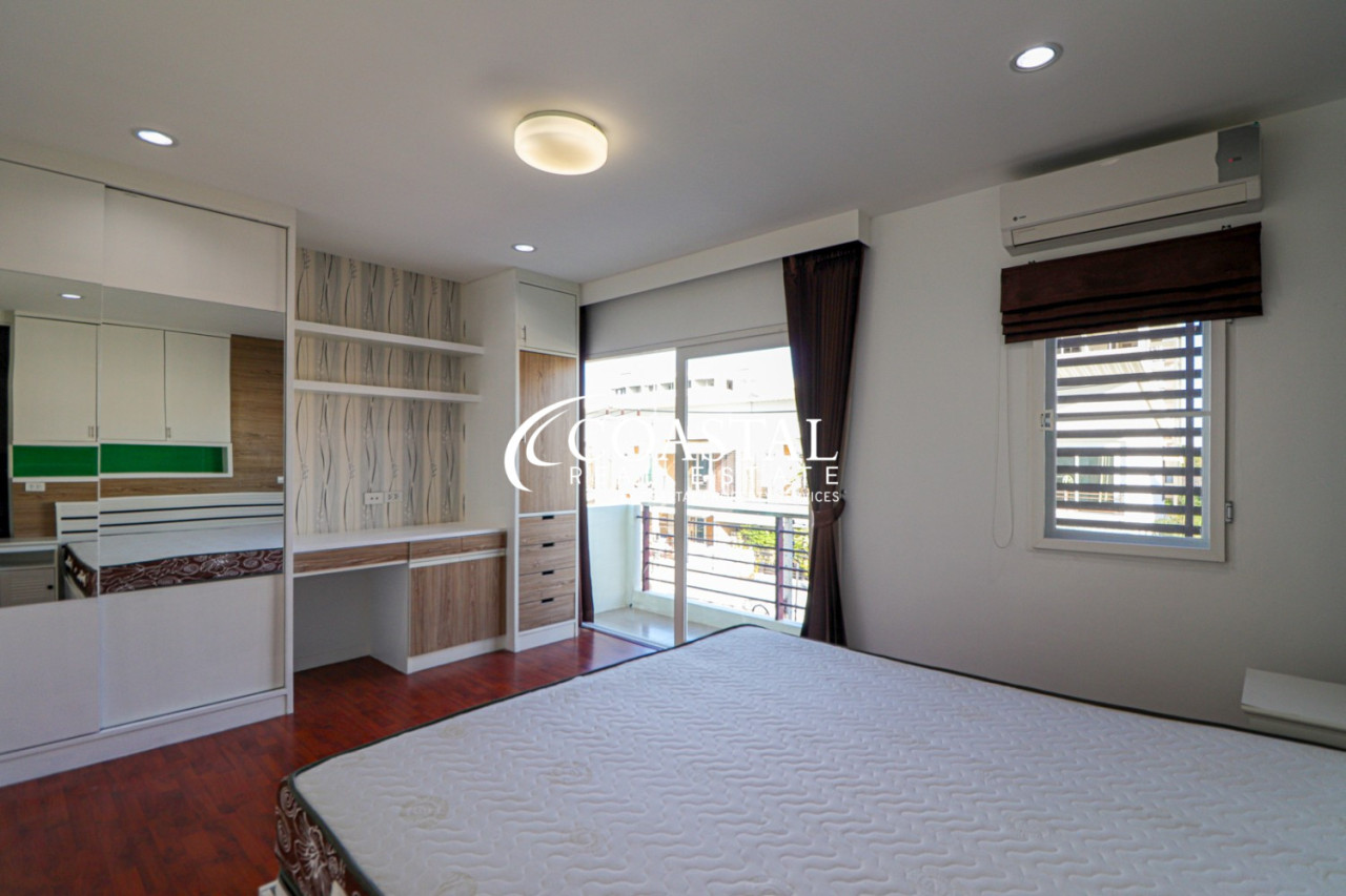 Townhouse For Sale South Pattaya