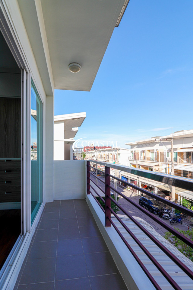 Townhouse For Sale South Pattaya