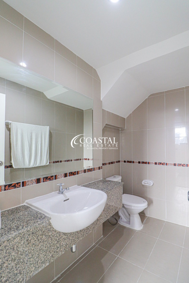 Townhouse For Sale South Pattaya