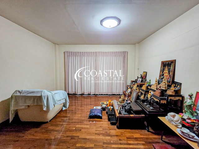 Commercial For Sale North Pattaya