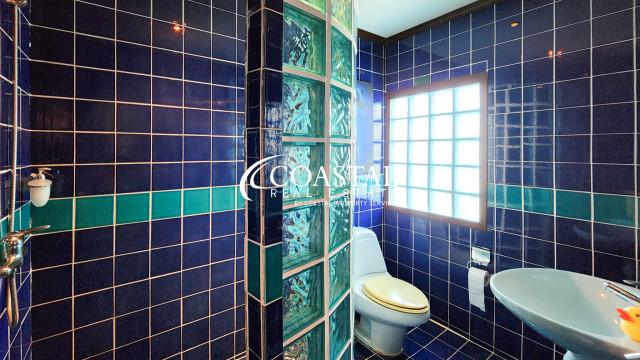 บ้านสำหรับขายที่จอมเทียน