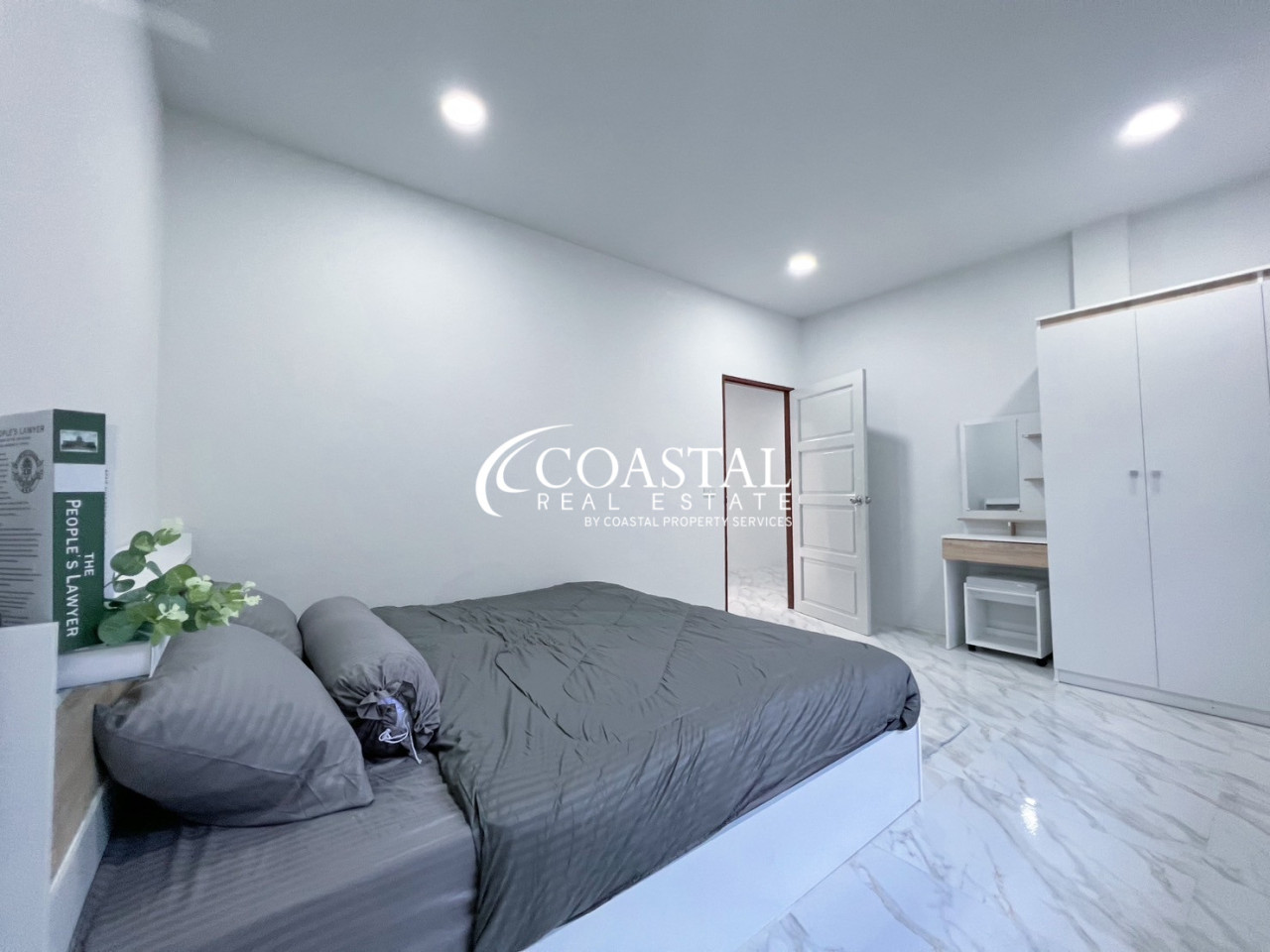 Townhouse For Sale Nong Palai