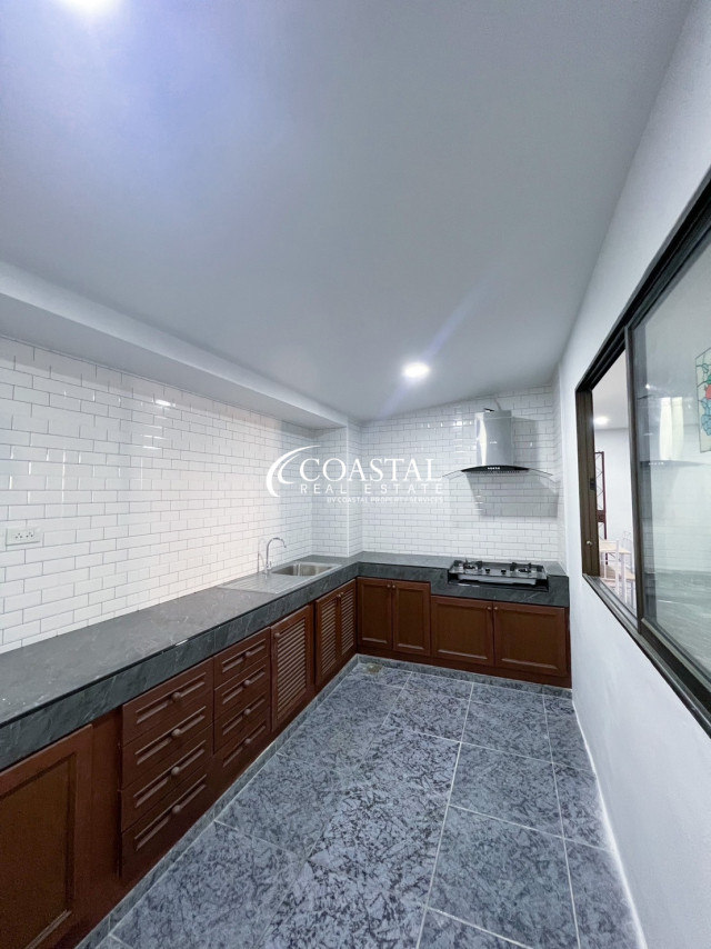 Townhouse For Sale Nong Palai