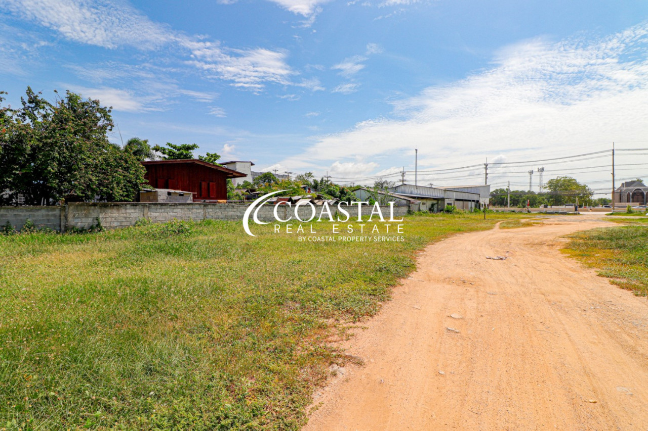 ที่ดินสำหรับขายที่นาจอมเทียน