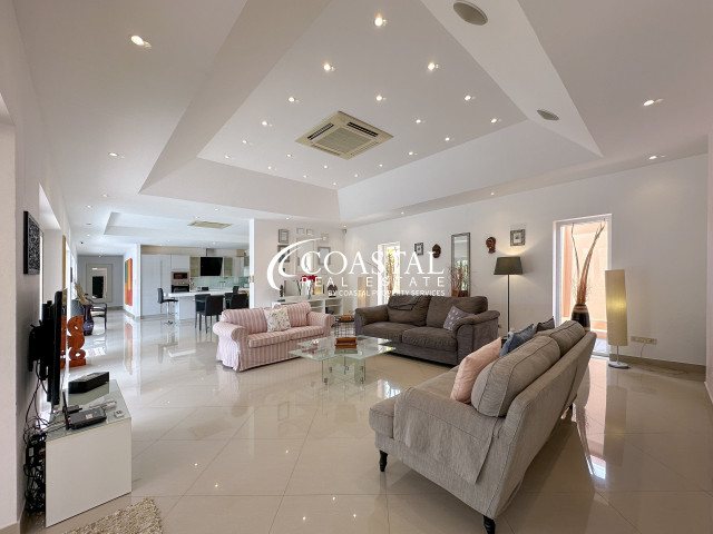 House For Rent Mabprachan/Pong