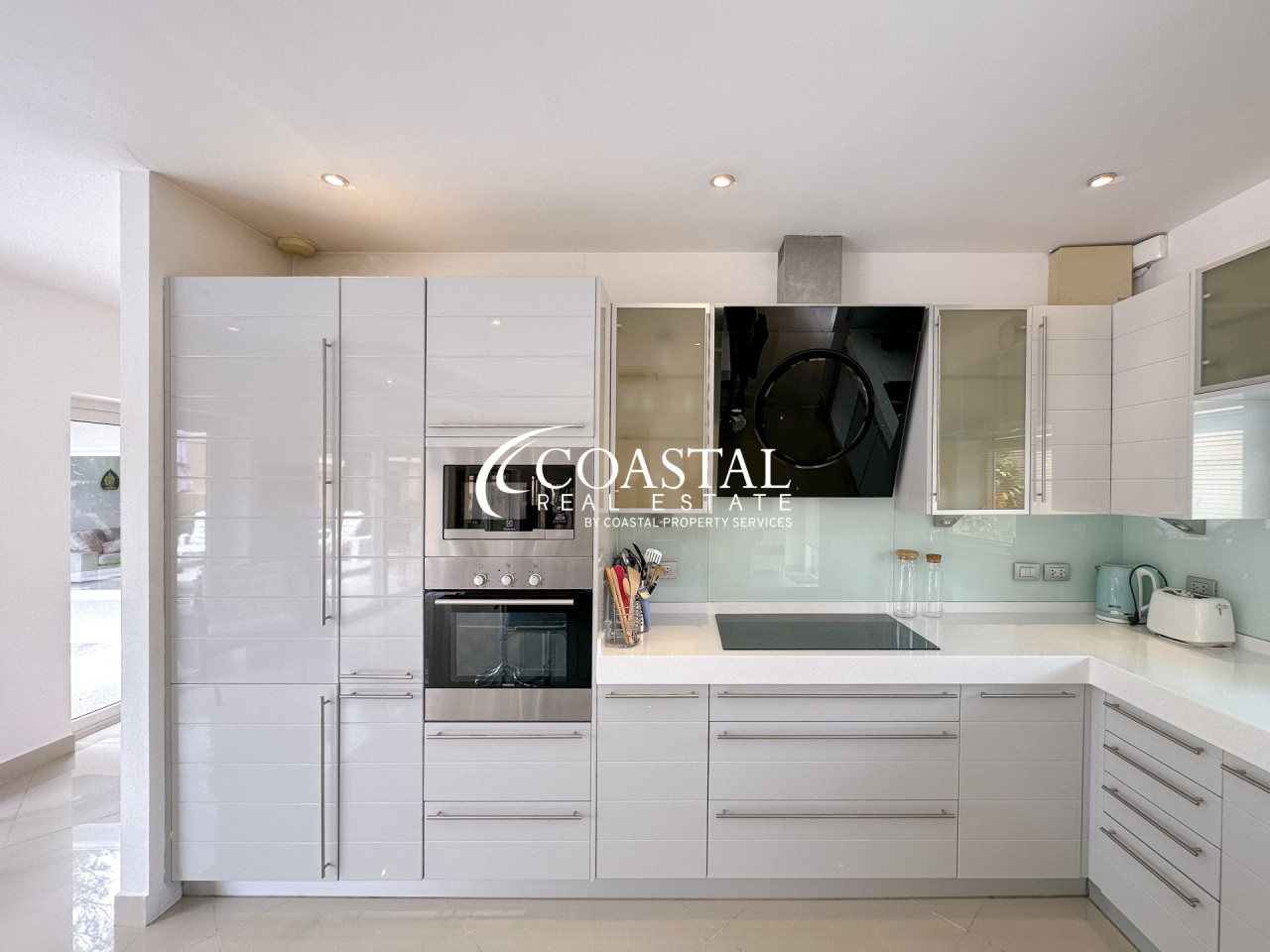 House For Rent Mabprachan/Pong