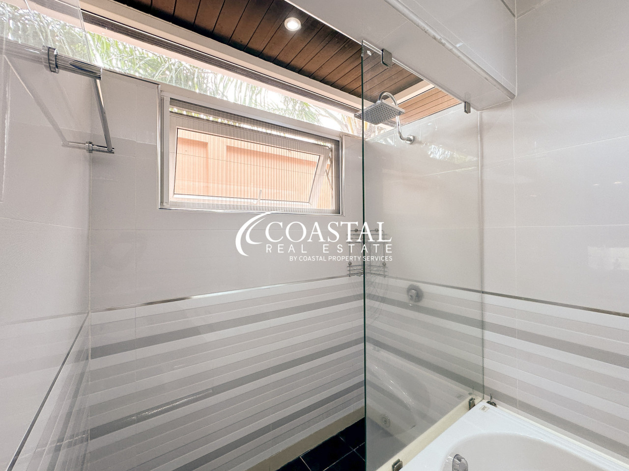 House For Rent Mabprachan/Pong