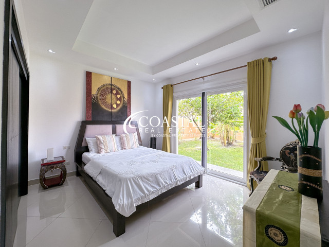 House For Rent Mabprachan/Pong