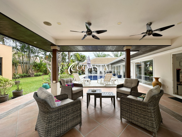 House For Rent Mabprachan/Pong