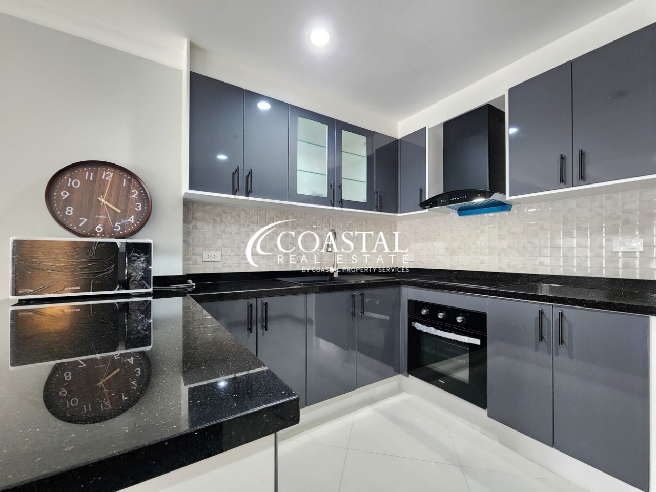 คอนโดสำหรับขายหรือเช่าที่นาจอมเทียน