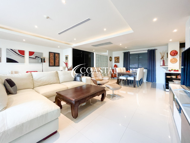 Condo For Sale Pratumnak