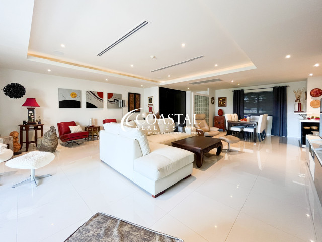 Condo For Sale Pratumnak