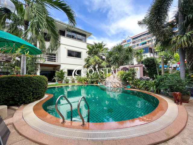 ทาวน์เฮ้าส์สำหรับขายที่พระตำหนัก