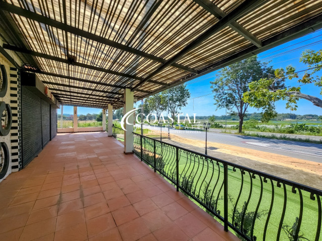 อสังหาริมทรัพย์เชิงพาณิชย์สำหรับขายหรือเช่าที่มาบประชัน/โป่ง