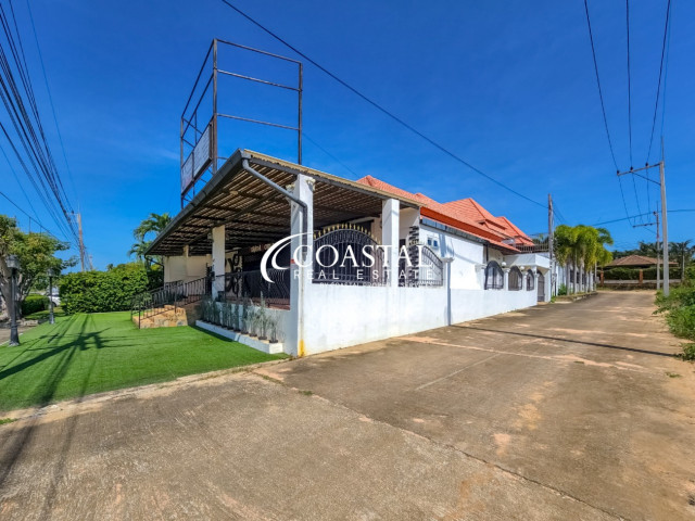 อสังหาริมทรัพย์เชิงพาณิชย์สำหรับขายหรือเช่าที่มาบประชัน/โป่ง