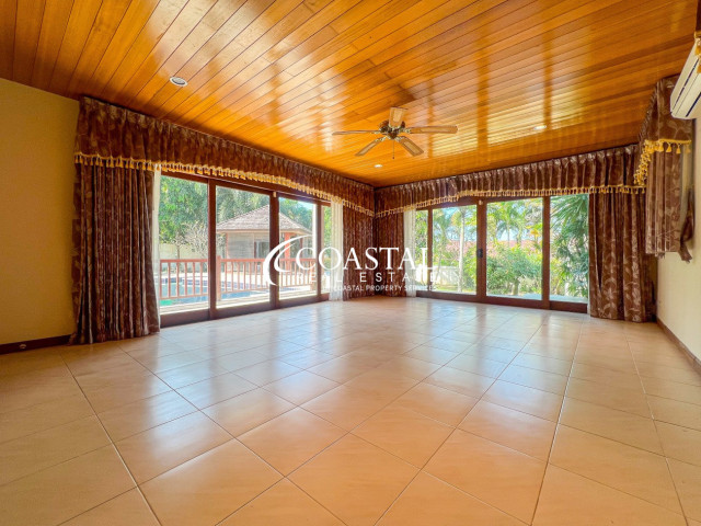 House For Sale Bang Saray