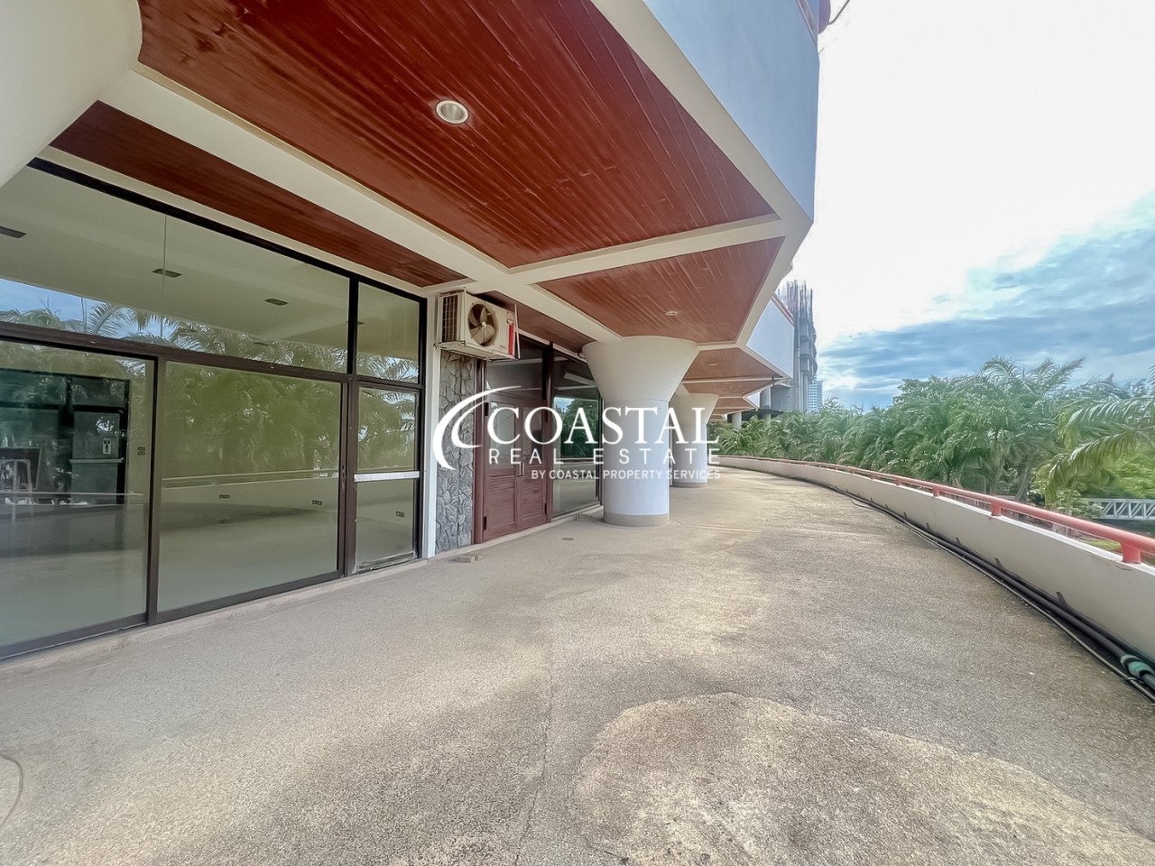 Commercial For Sale Baan Amphur