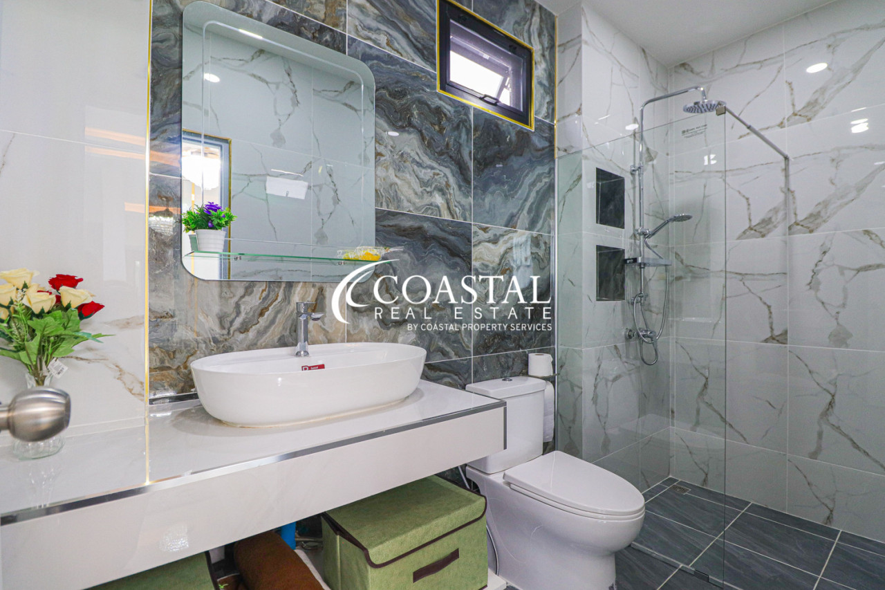 House For Sale Mabprachan/Pong