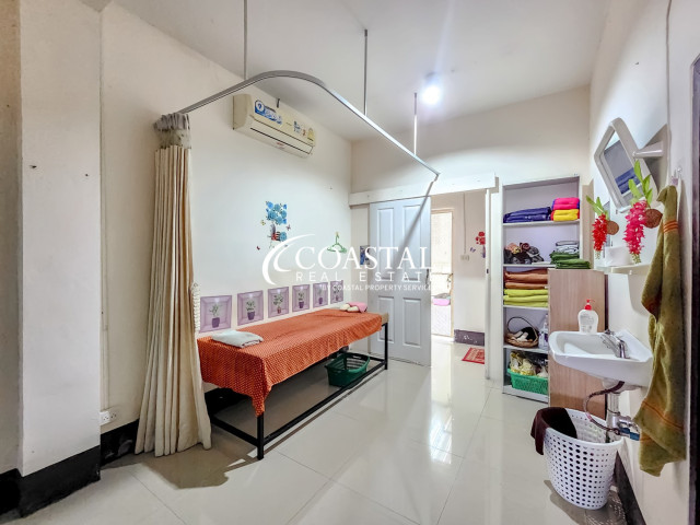 Commercial For Sale East Pattaya