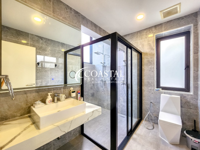 House For Sale Mabprachan/Pong