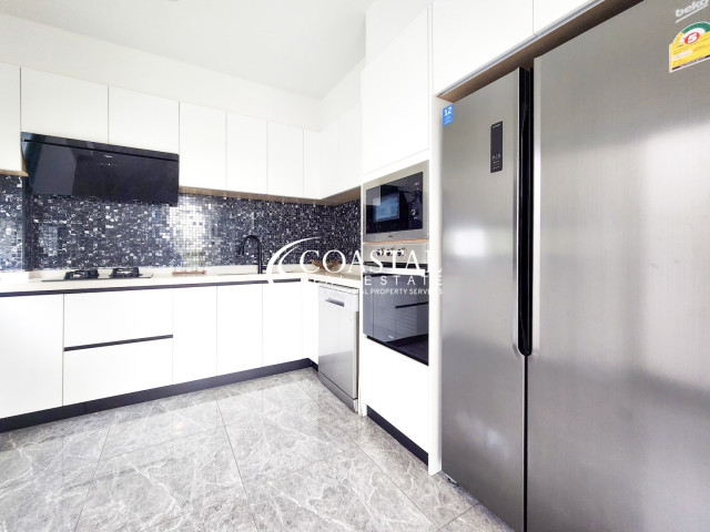 House For Sale Mabprachan/Pong