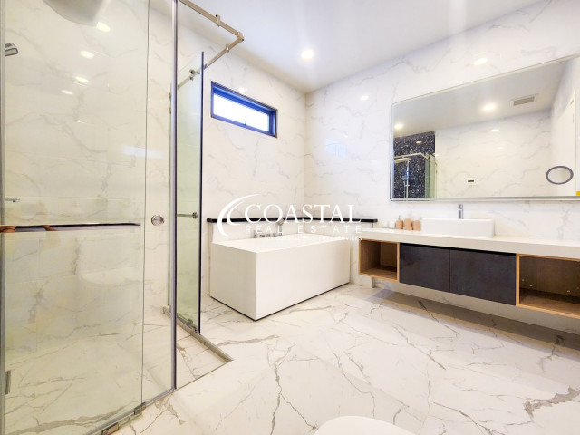 House For Sale Mabprachan/Pong