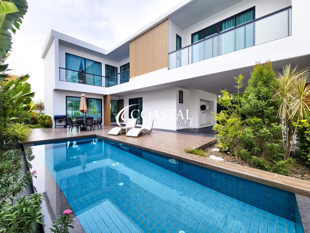 House For Sale Mabprachan/Pong