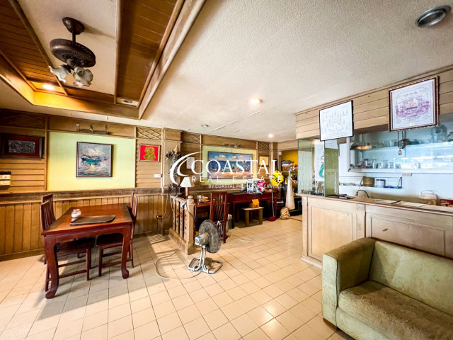 ทาวน์เฮ้าส์สำหรับขายที่จอมเทียน