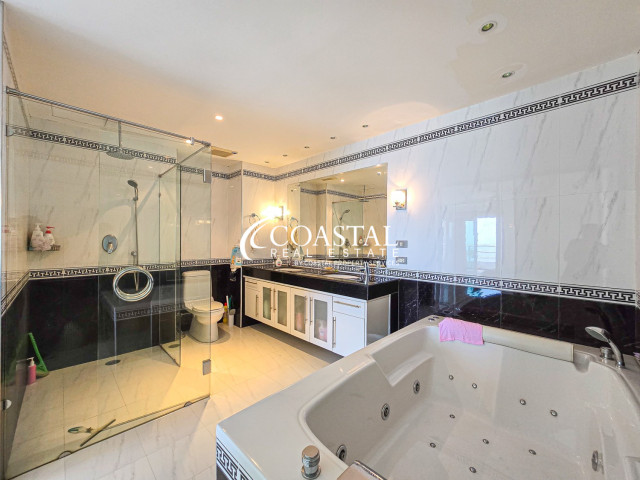 Condo For Sale Pratumnak