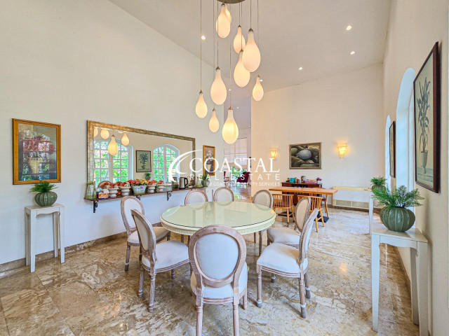 อสังหาริมทรัพย์เชิงพาณิชย์สำหรับขายที่นาจอมเทียน