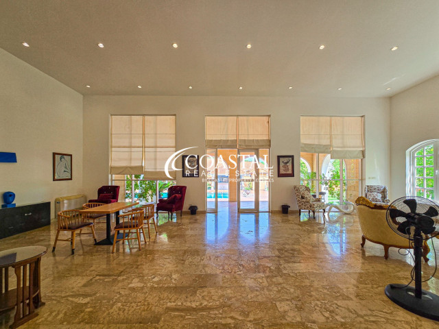 อสังหาริมทรัพย์เชิงพาณิชย์สำหรับขายที่นาจอมเทียน