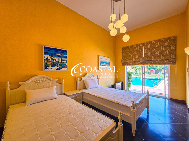 อสังหาริมทรัพย์เชิงพาณิชย์สำหรับขายที่นาจอมเทียน