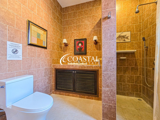 อสังหาริมทรัพย์เชิงพาณิชย์สำหรับขายที่นาจอมเทียน