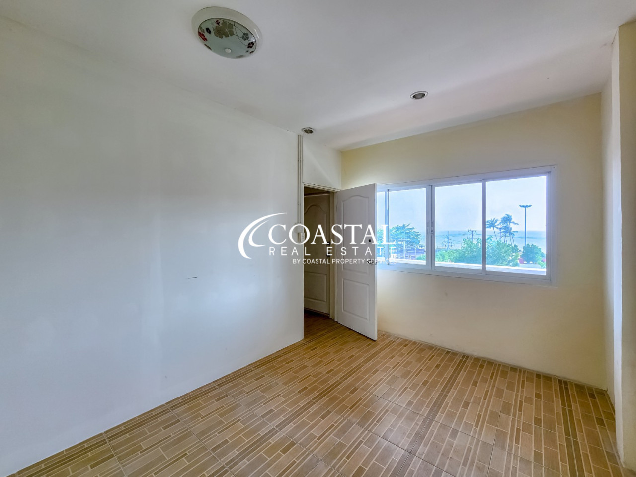 Commercial For Sale Jomtien